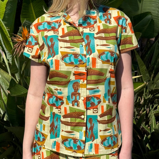 Witco Decor's 'World Renown' Classic Aloha Button-Up Shirt - Womens - Ready to Ship!  (FREE SHIPPING in U.S.)