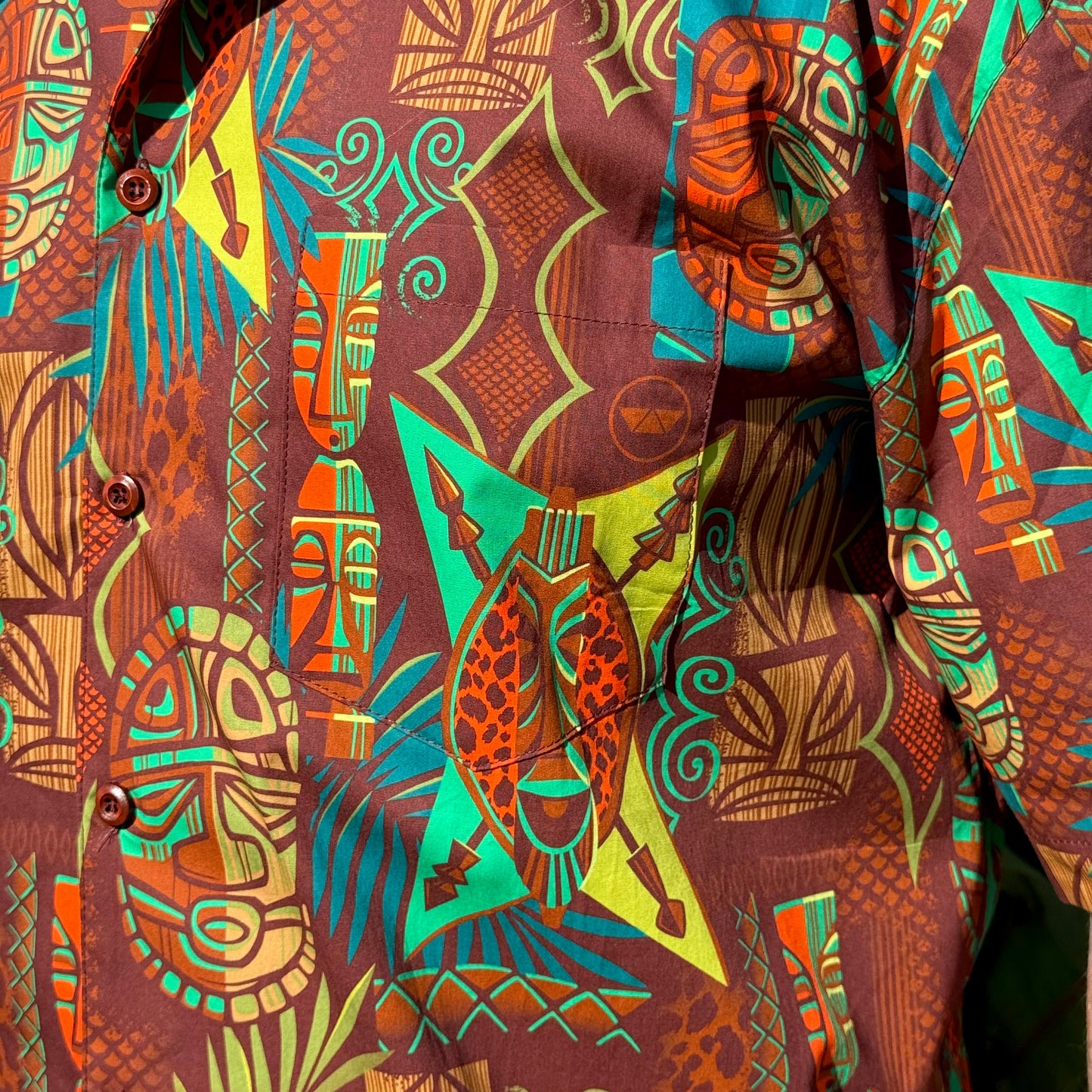 Witco Decor's 'Jungle Modern' Classic Aloha Button-Up Shirt - Unisex - Ready to Ship! (FREE SHIPPING in U.S.)