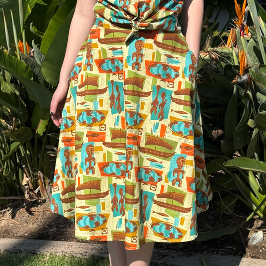 Witco Decor's 'World Renown' Aloha Skirt with Pockets - Ready to Ship!